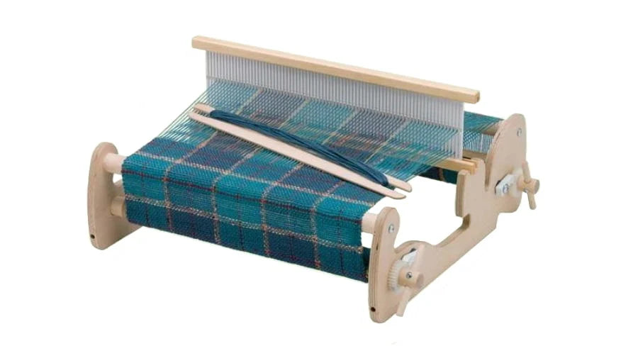 Cricket Loom Kit: 15” Weaving Width